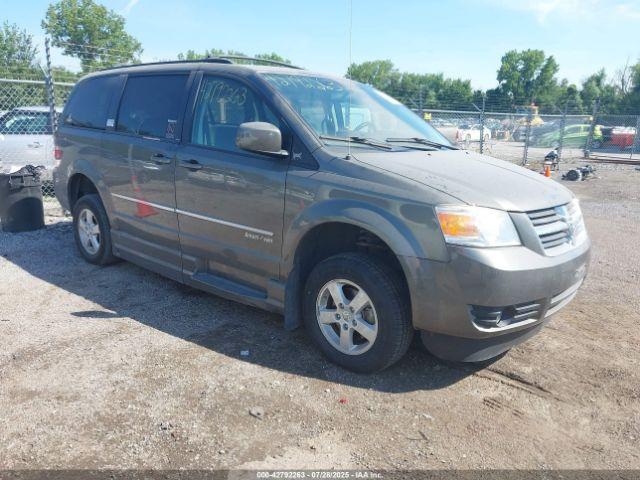  Salvage Dodge Grand Caravan