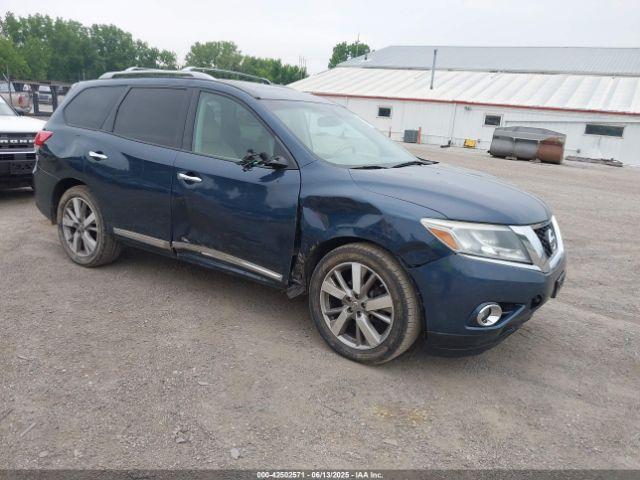  Salvage Nissan Pathfinder