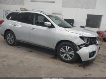  Salvage Nissan Pathfinder