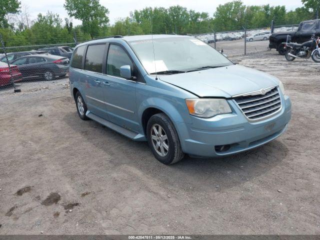  Salvage Chrysler Town & Country