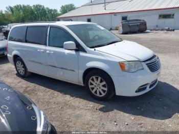  Salvage Chrysler Town & Country