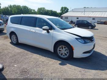 Salvage Chrysler Pacifica