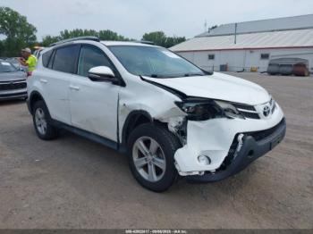  Salvage Toyota RAV4