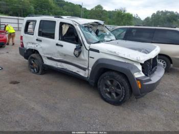  Salvage Jeep Liberty