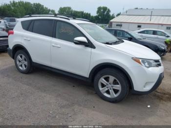  Salvage Toyota RAV4