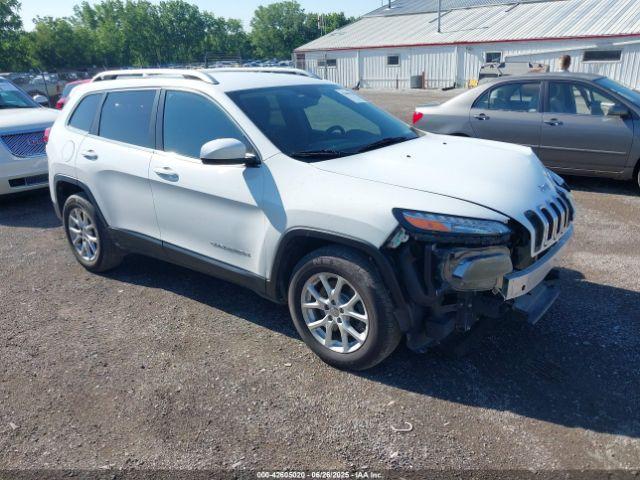  Salvage Jeep Cherokee