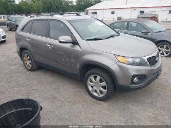 Salvage Kia Sorento