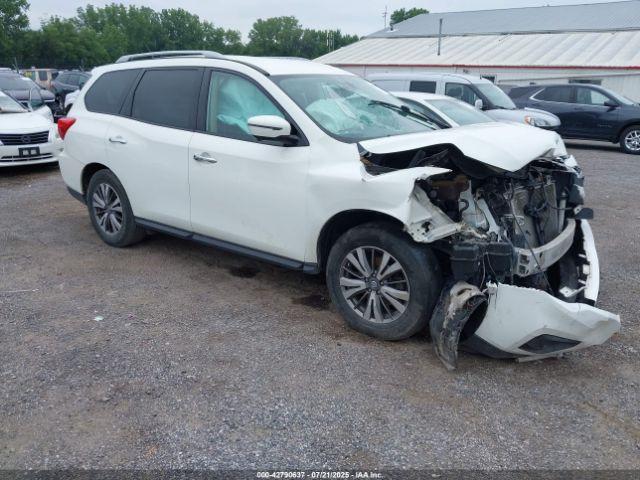  Salvage Nissan Pathfinder