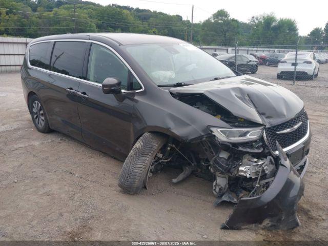  Salvage Chrysler Pacifica