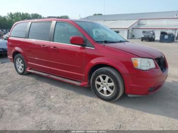  Salvage Chrysler Town & Country