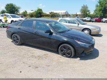 Salvage Hyundai ELANTRA