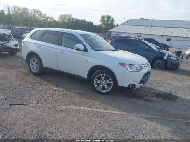  Salvage Mitsubishi Outlander