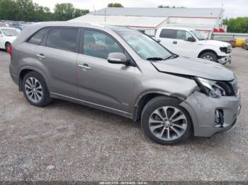  Salvage Kia Sorento