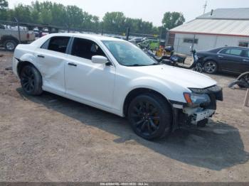  Salvage Chrysler 300