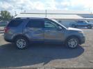 Ford Explorer Xlt Image 3
