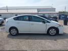 Toyota Prius Two Image 16