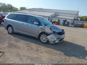  Salvage Toyota Sienna