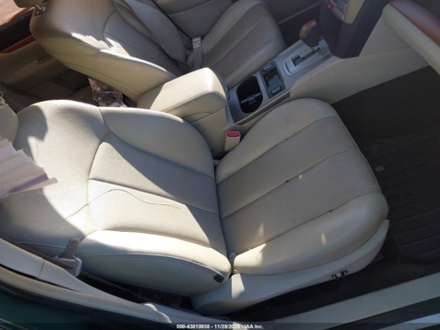 Subaru Outback 2.5i Limited Image 19