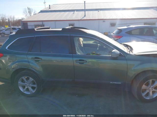 Subaru Outback 2.5i Limited Image 10