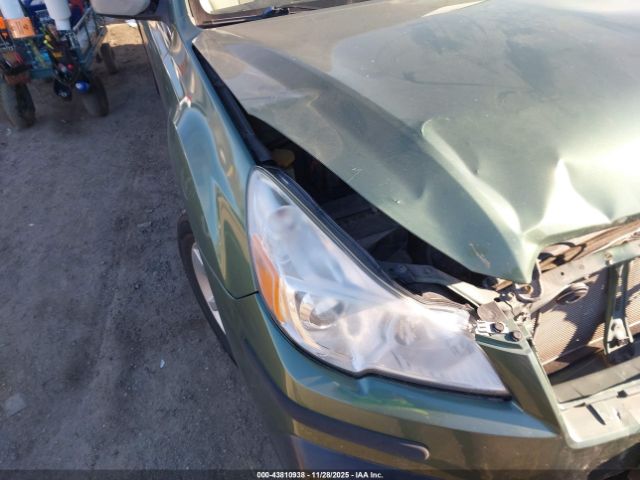 Subaru Outback 2.5i Limited Image 12