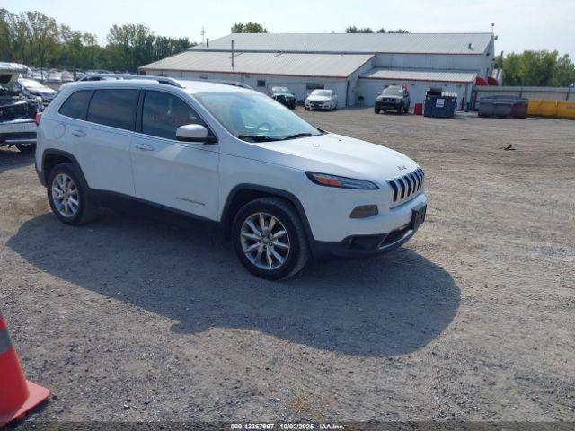  Salvage Jeep Cherokee