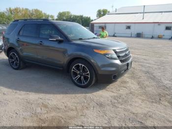  Salvage Ford Explorer