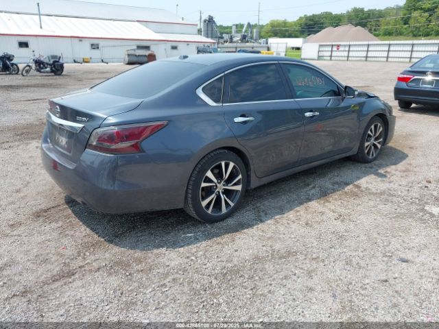 Nissan Altima 3.5 Sv Image 4