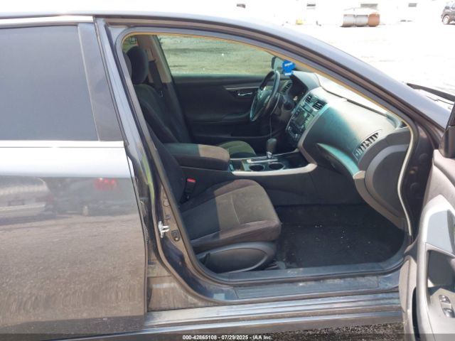 Nissan Altima 3.5 Sv Image 2