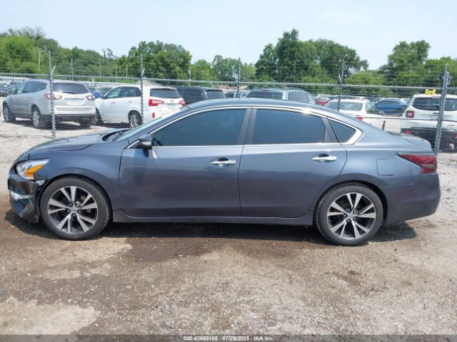 Nissan Altima 3.5 Sv Image 9