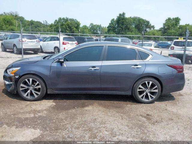 Nissan Altima 3.5 Sv Image 9