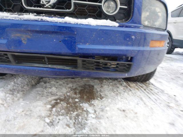 Ford Mustang Image 7