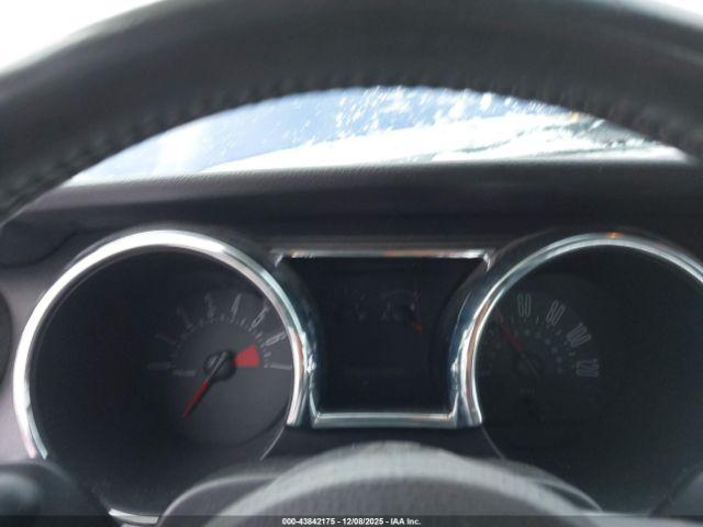 Ford Mustang Image 10