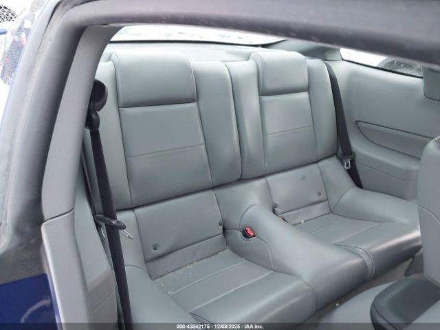 Ford Mustang Image 6