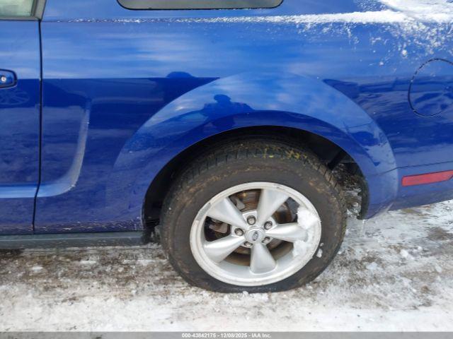 Ford Mustang Image 11