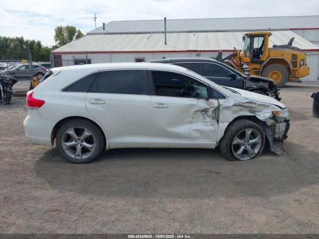Toyota Venza Base V6 Image 14