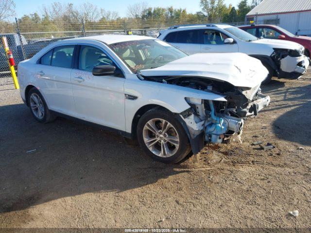  Salvage Ford Taurus