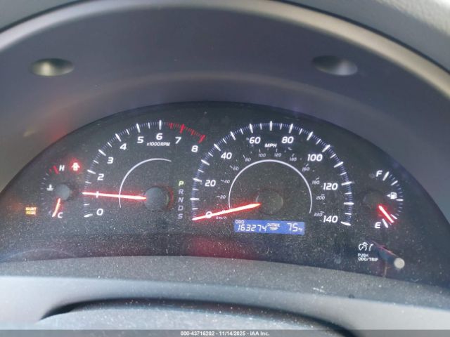 Toyota Camry Le Image 7