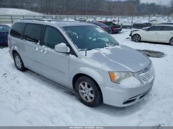  Salvage Chrysler Town & Country