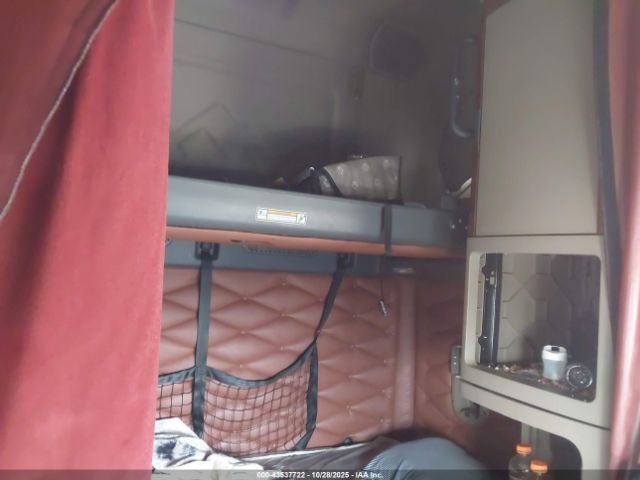 Freightliner Cascadia 125 Image 5