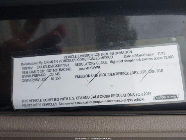 Freightliner Cascadia 125 Image 8