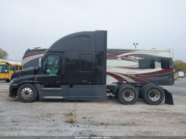 Freightliner Cascadia 125 Image 13