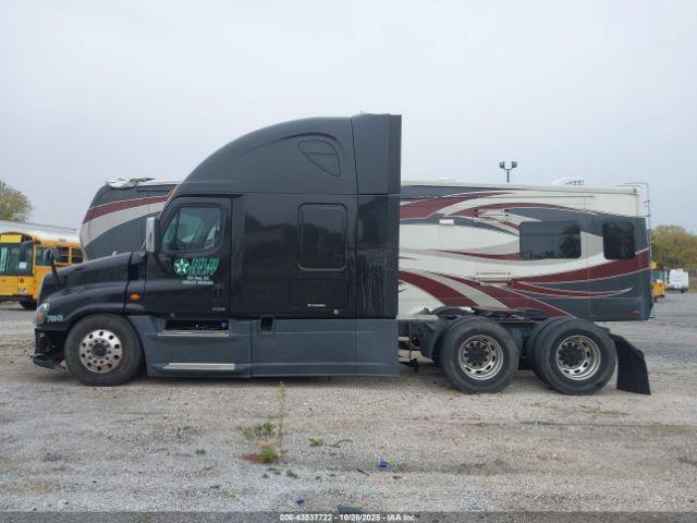 Freightliner Cascadia 125 Image 13