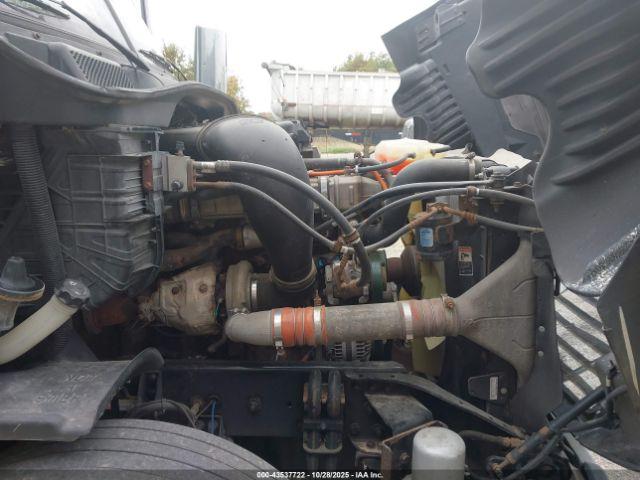 Freightliner Cascadia 125 Image 18