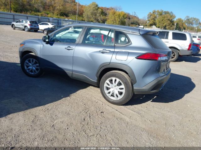 Toyota Corolla L Image 3