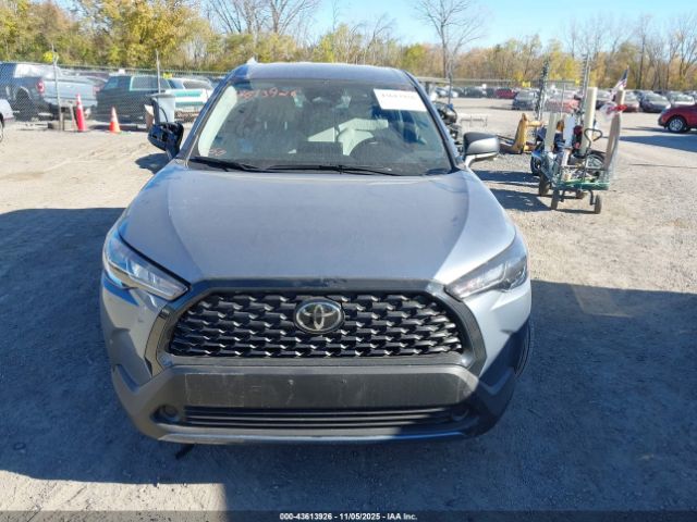 Toyota Corolla L Image 4