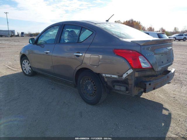 Nissan Versa 1.6 Sv Image 13