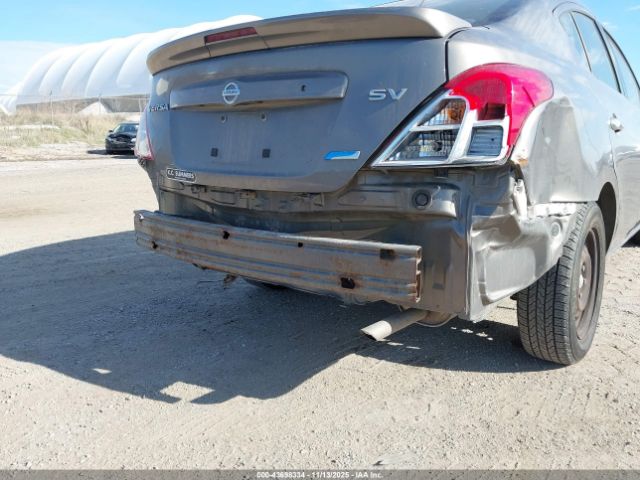 Nissan Versa 1.6 Sv Image 2