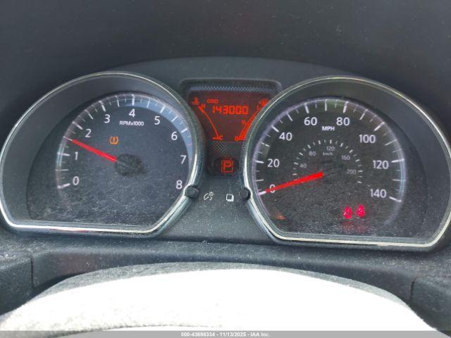 Nissan Versa 1.6 Sv Image 6