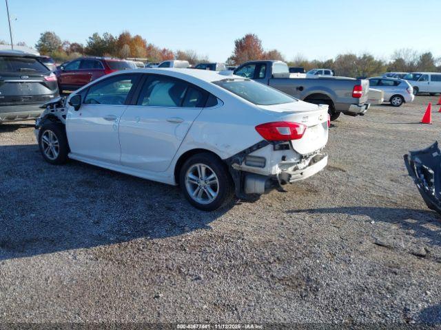 Chevrolet Cruze Lt Auto Image 2
