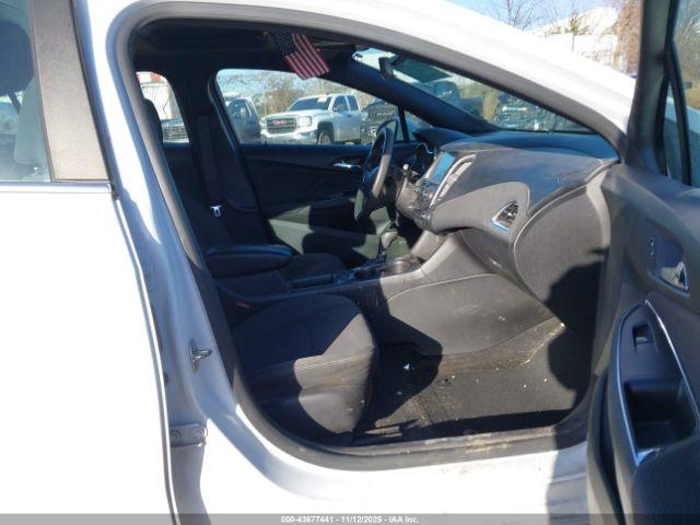 Chevrolet Cruze Lt Auto Image 6